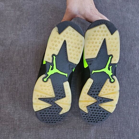 Nike Air Jordan Women's Electric Green 6 Retro Shoes Size 8.5 - Picture 10 of 15